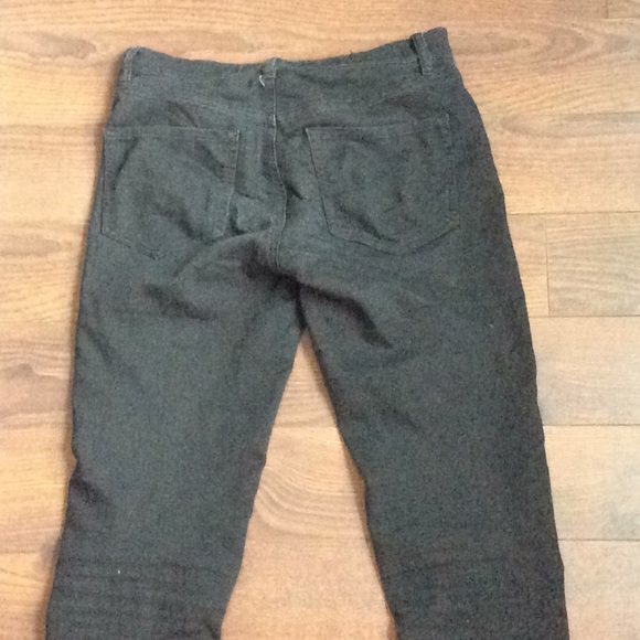 Meet your Posher, Léa - Picture 3 of 3